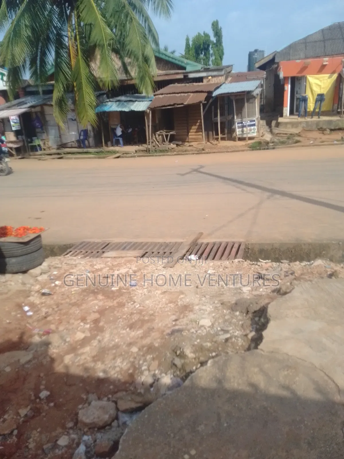 Hotel and Lounge for Sale in Agric