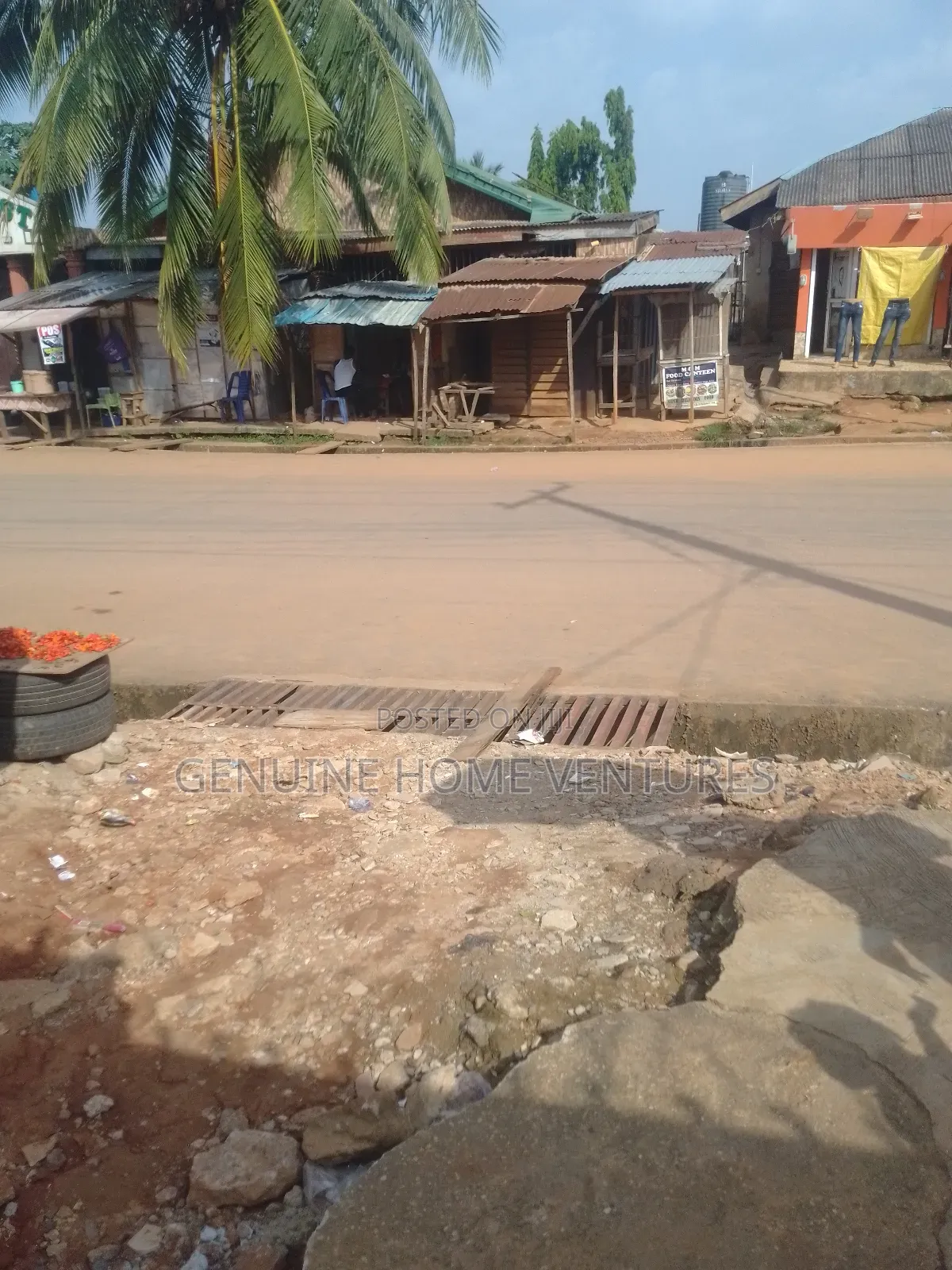 Hotel and Lounge for Sale in Agric