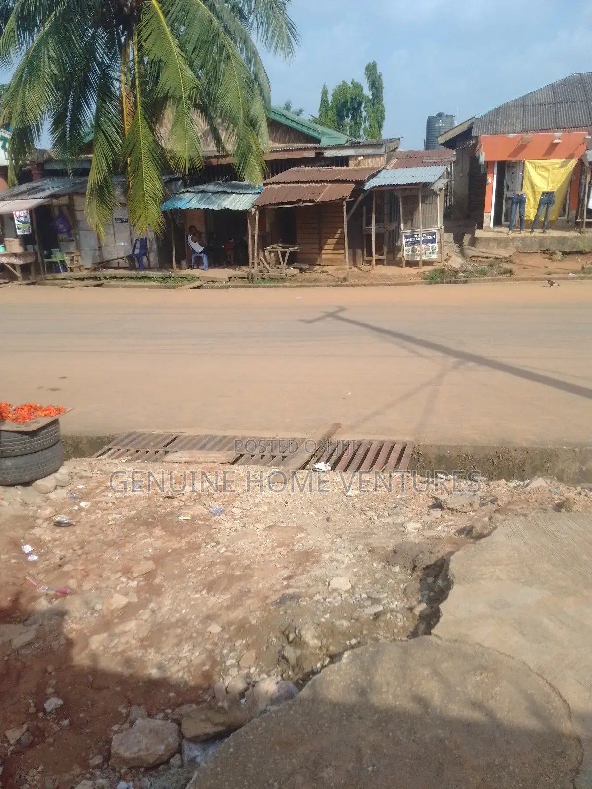 Hotel and Lounge for Sale in Agric