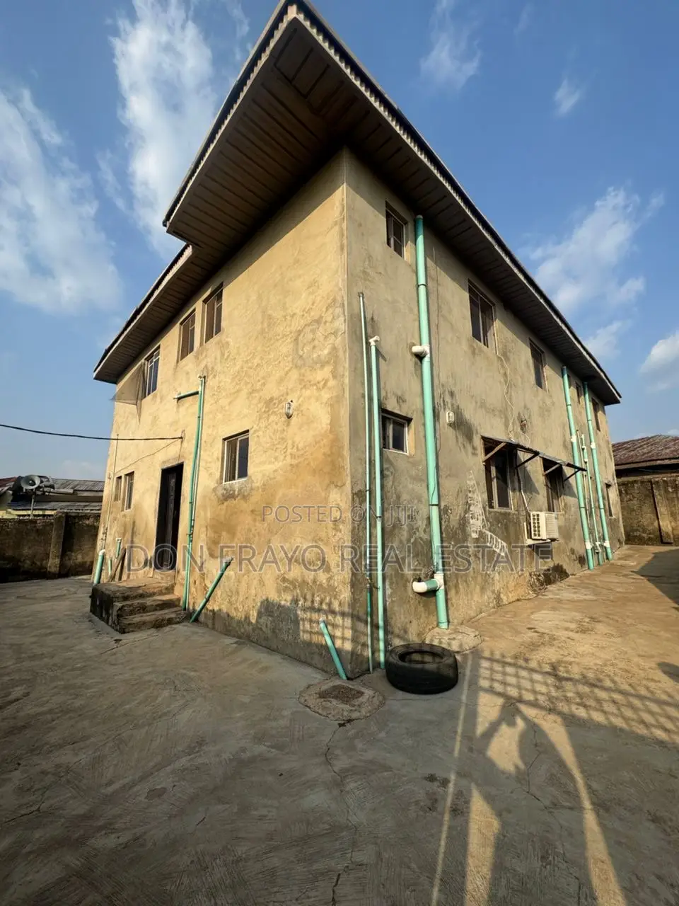 12bdrm Apartment in Sango / Poly, Ibadan Polytechnic/University in Ibadan Polytechnic/University