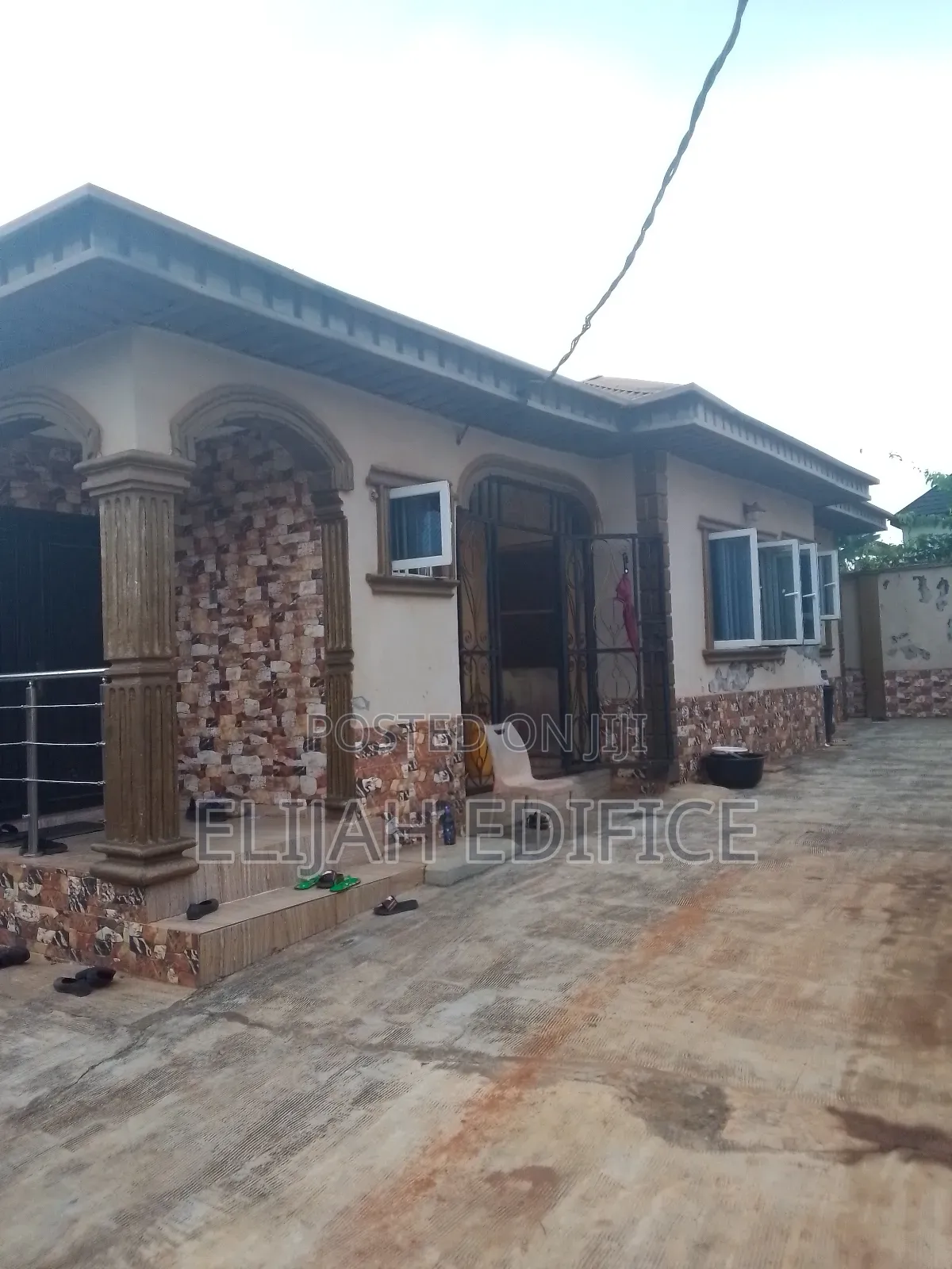 Furnished 3bdrm Bungalow in Eleshin, Ijede / Ikorodu for sale in Ijede / Ikorodu