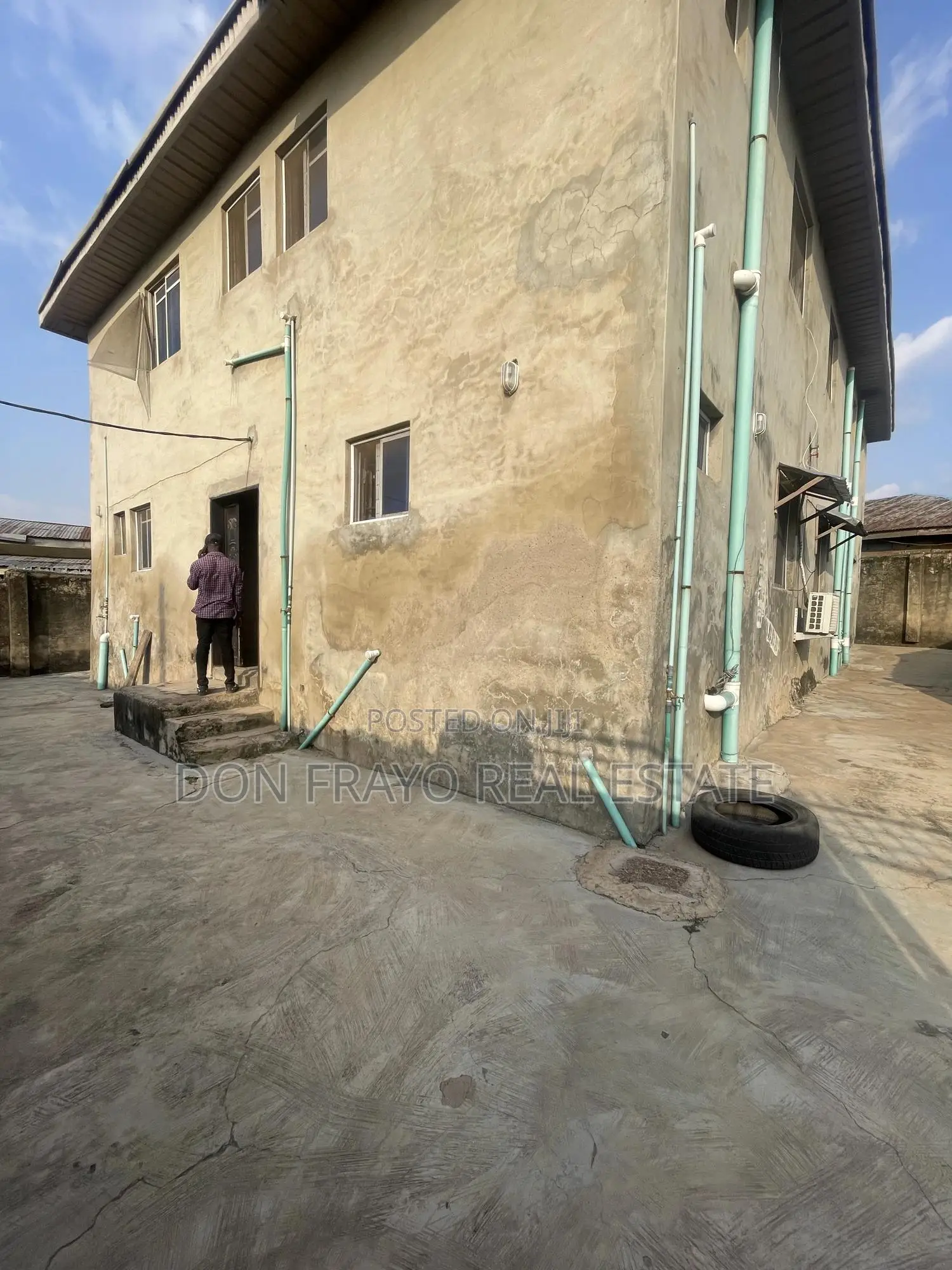 12bdrm Apartment in Sango / Poly, Ibadan Polytechnic/University in Ibadan Polytechnic/University