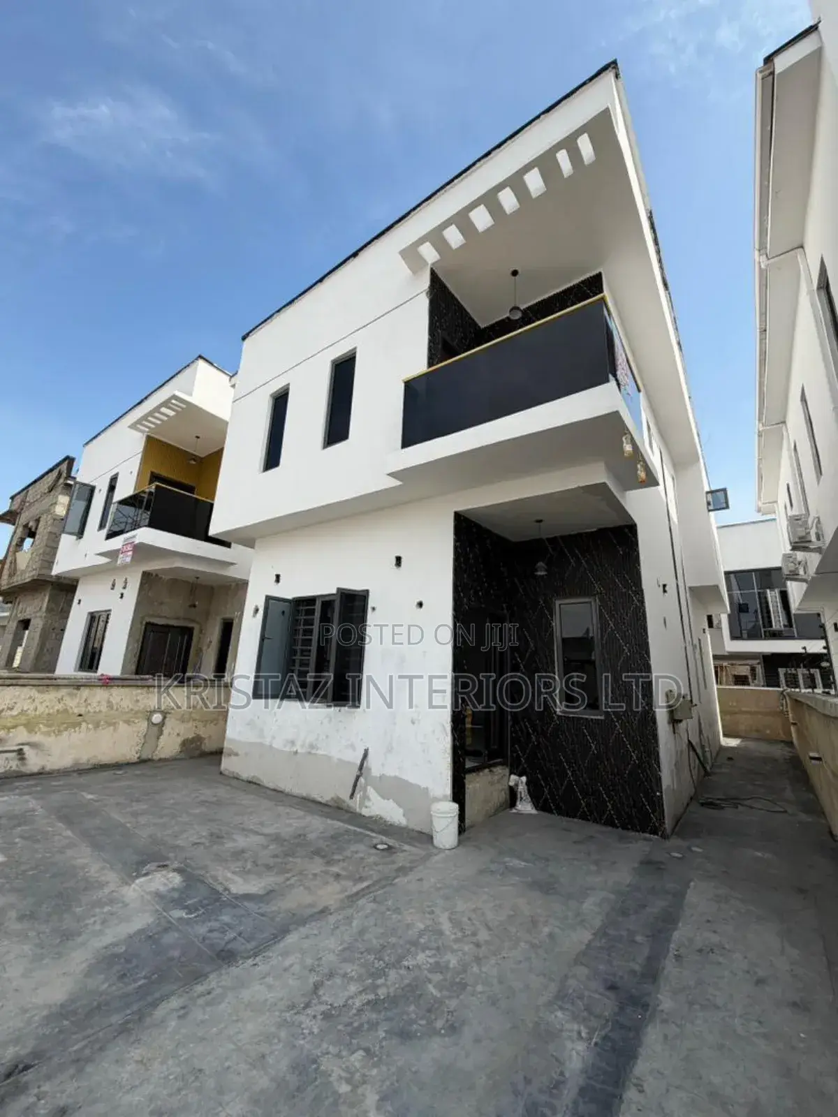 4bdrm Duplex in Ikota for sale in Ikota