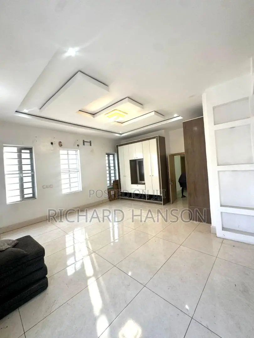 4bdrm Duplex in Thomas Estate for rent in Thomas Estate