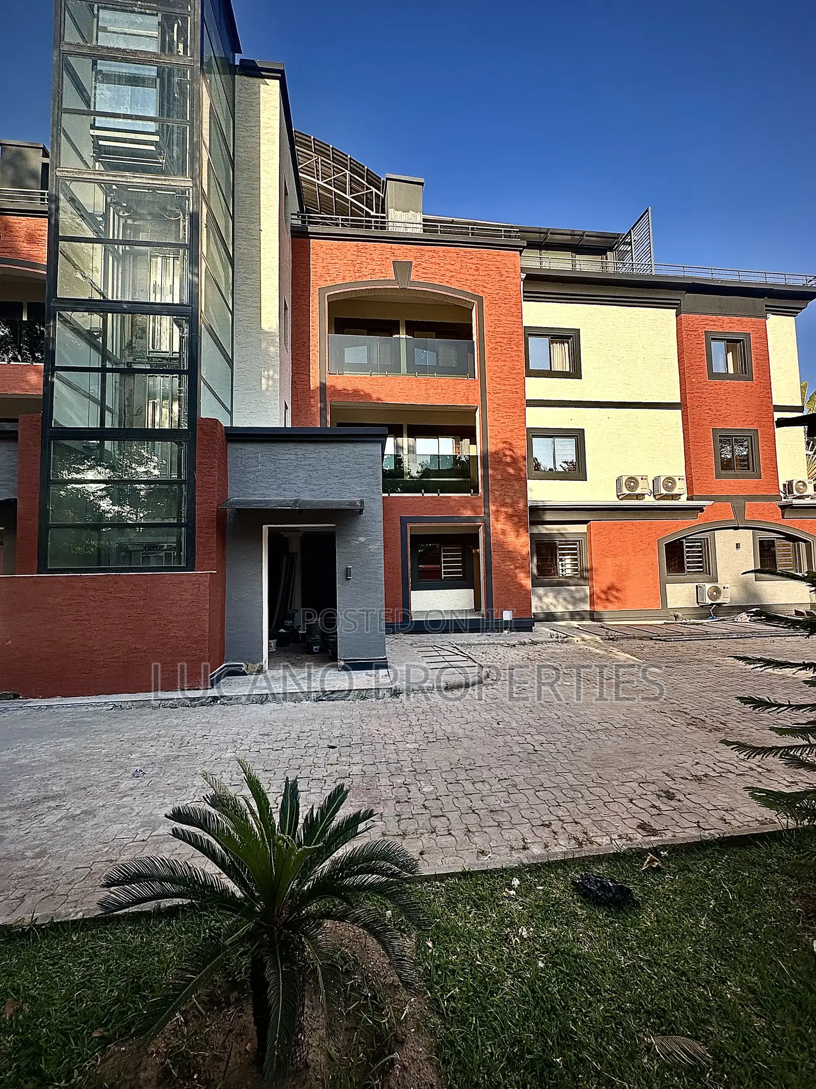 Furnished 3bdrm Block of Flats in Wuse 2 for rent in Wuse 2
