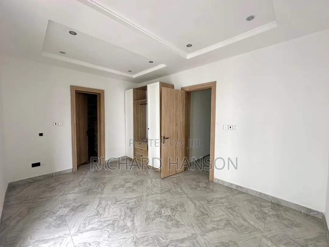 4bdrm Duplex in Old Ikoyi for sale in Old Ikoyi
