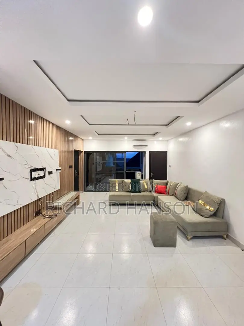 Furnished 2bdrm Apartment in Lekki Phase 1 for sale in Lekki Phase 1