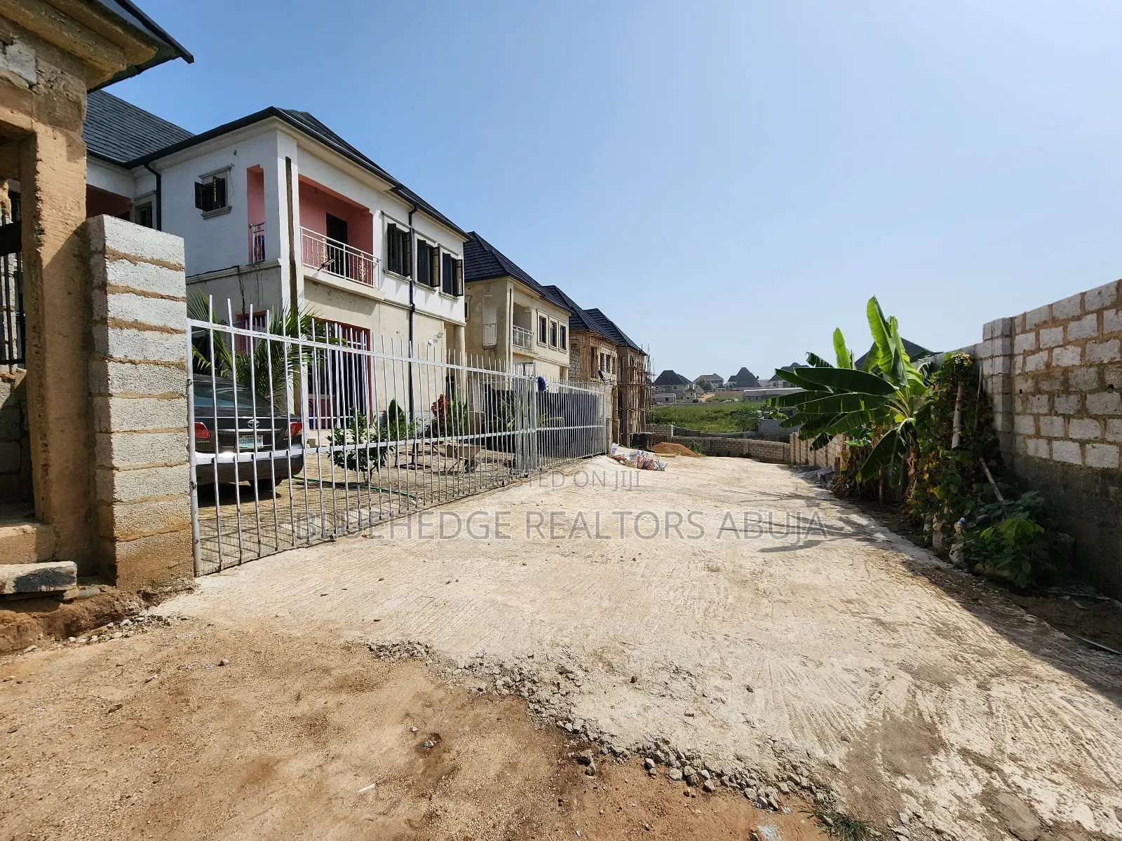 4bdrm Duplex in Lugbe District for sale in Lugbe District