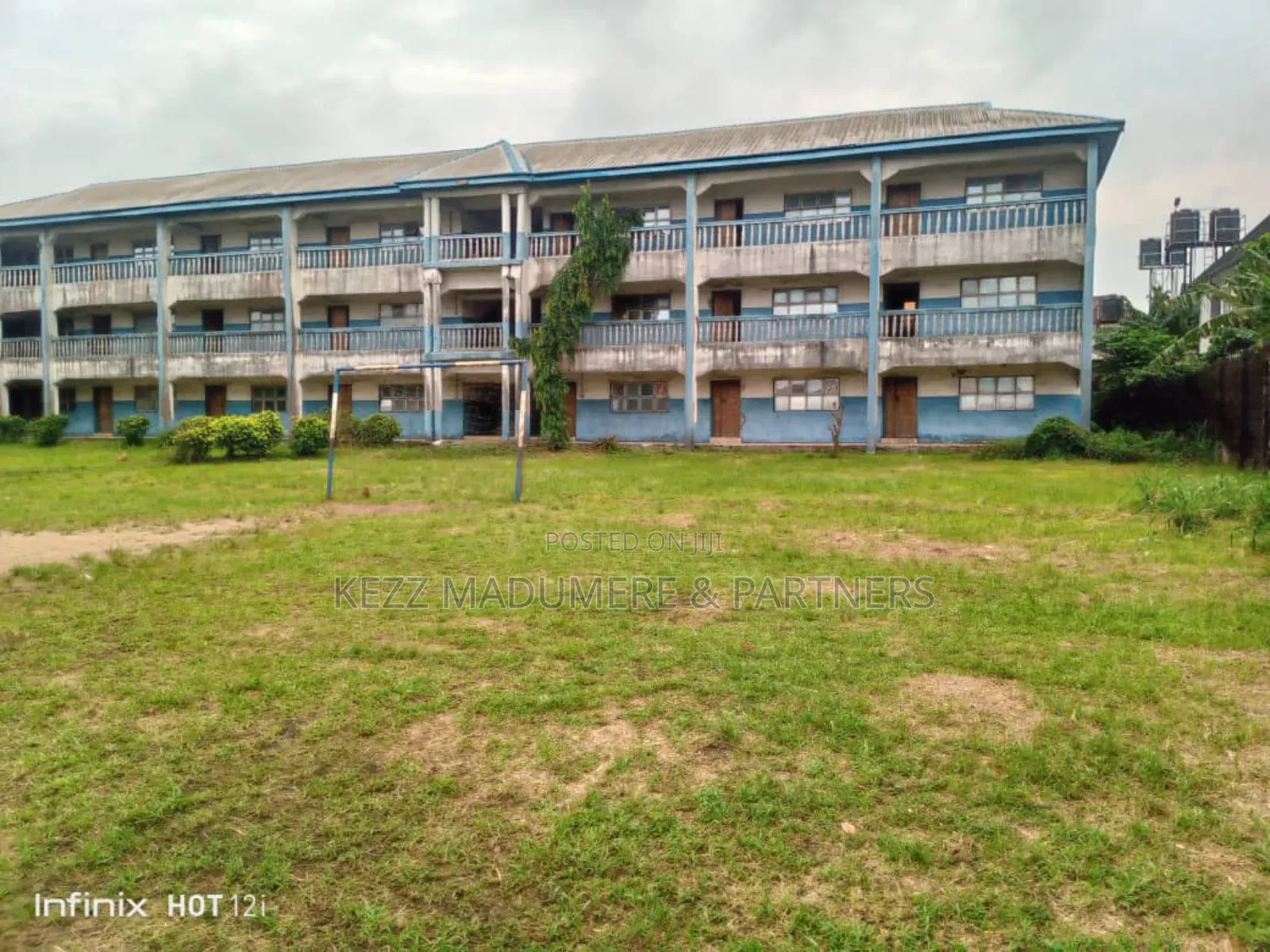 For Sale : None Functional School, Ph in Port-Harcourt