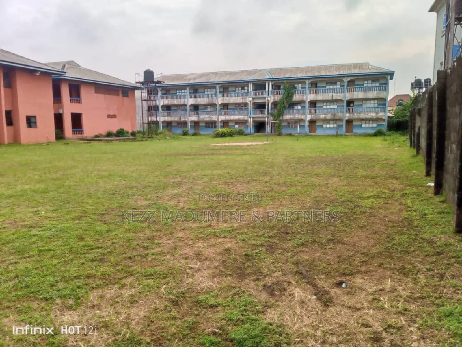 For Sale : None Functional School, Ph in Port-Harcourt