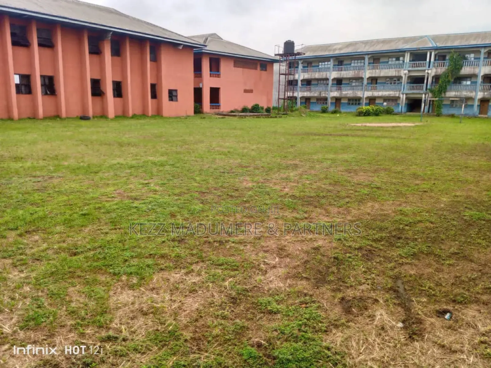 For Sale : None Functional School, Ph in Port-Harcourt