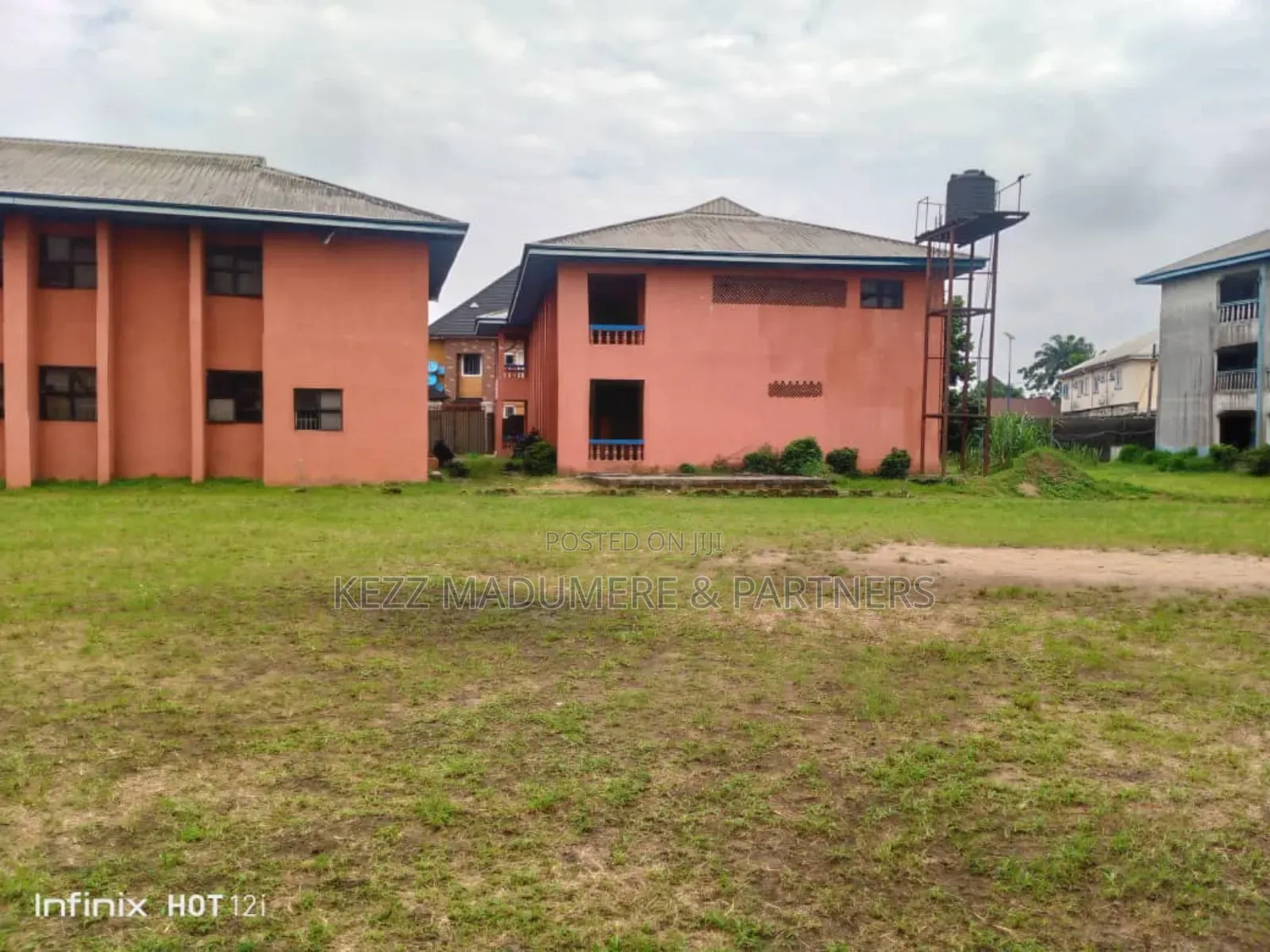 For Sale : None Functional School, Ph in Port-Harcourt