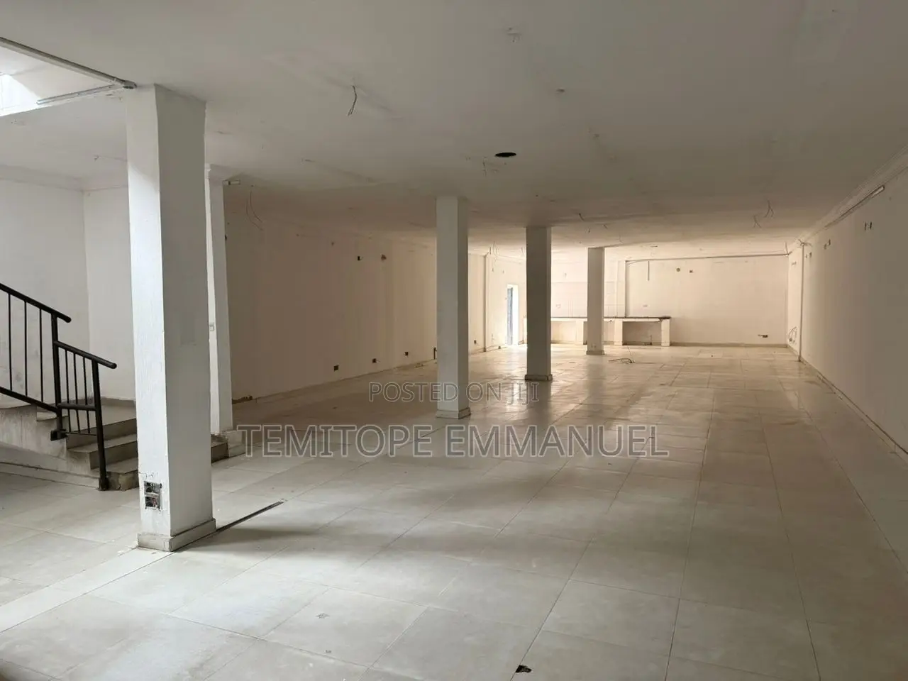 Fully Detached House With Bq for Commercial Use Only in Lekki Phase 1