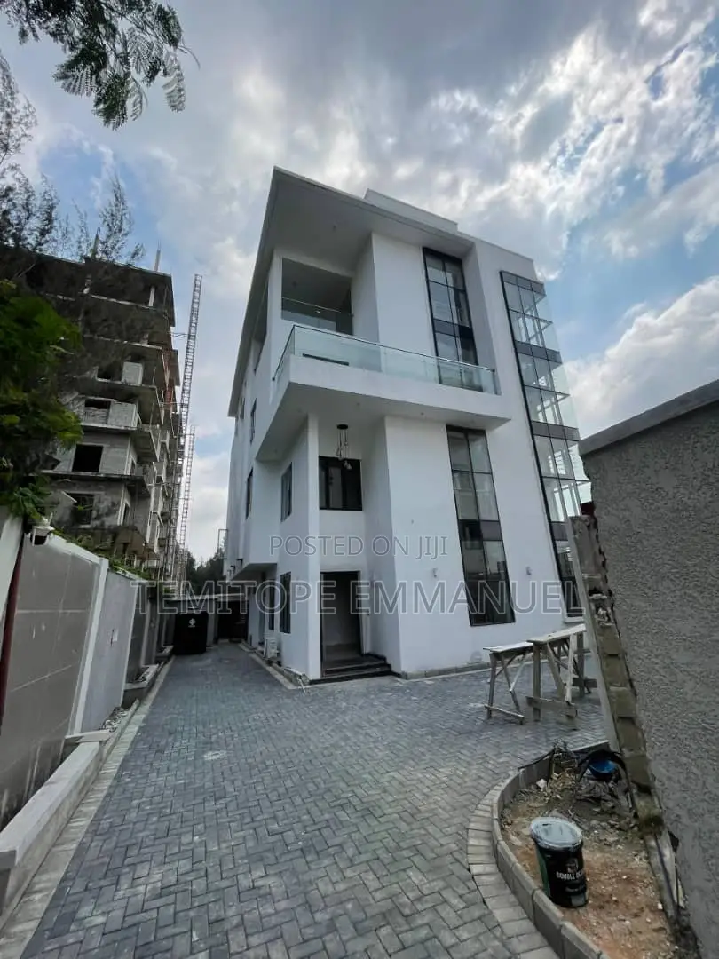 Furnished 6bdrm Duplex in Banana Island, Ikoyi for sale in Banana Island