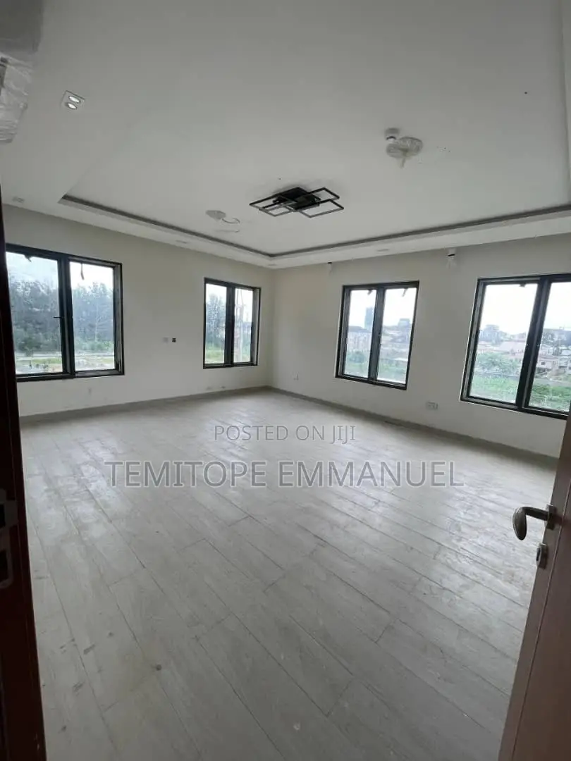 Furnished 6bdrm Duplex in Banana Island, Ikoyi for sale in Banana Island