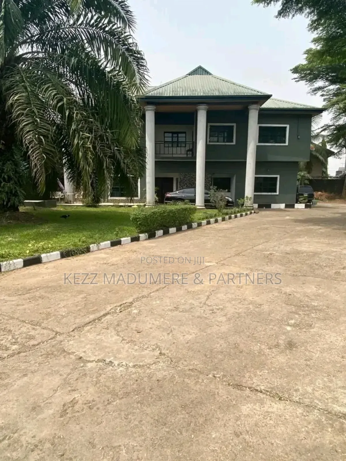 5bdrm Duplex in Stadium Road, Port for sale in Port-Harcourt