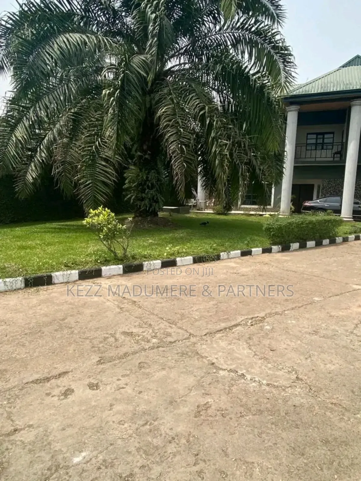 5bdrm Duplex in Stadium Road, Port for sale in Port-Harcourt