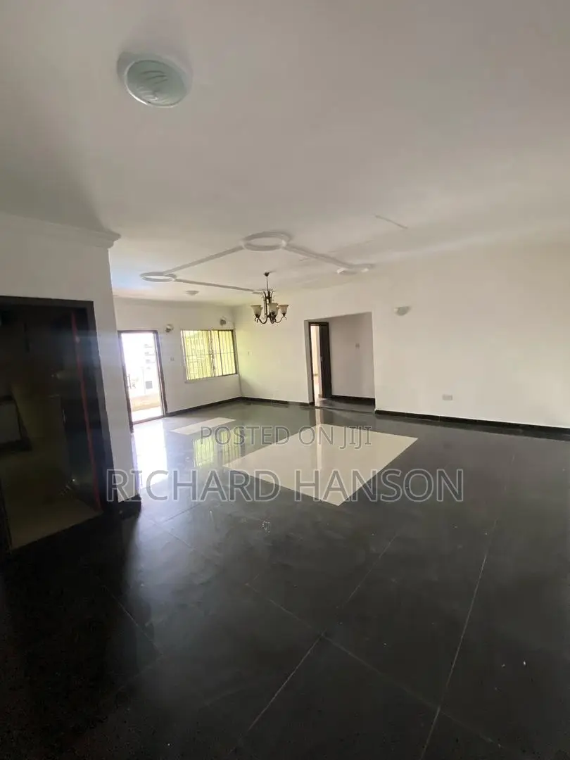 2bdrm Apartment in Lekki Phase 1 for sale in Lekki Phase 1