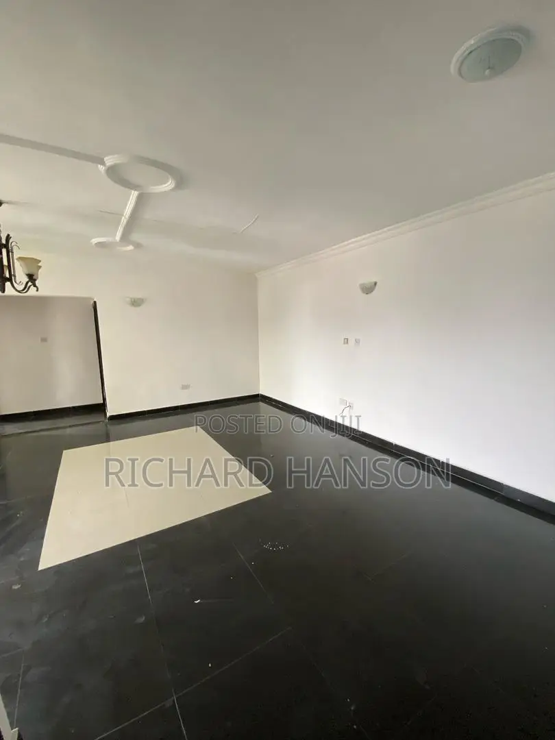 2bdrm Apartment in Lekki Phase 1 for sale in Lekki Phase 1