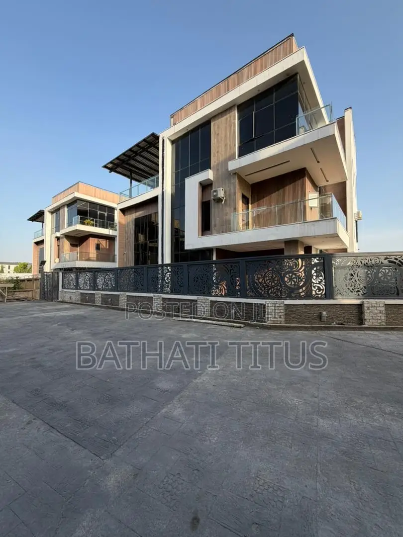 6bdrm Duplex in Guzape District for sale in Guzape District