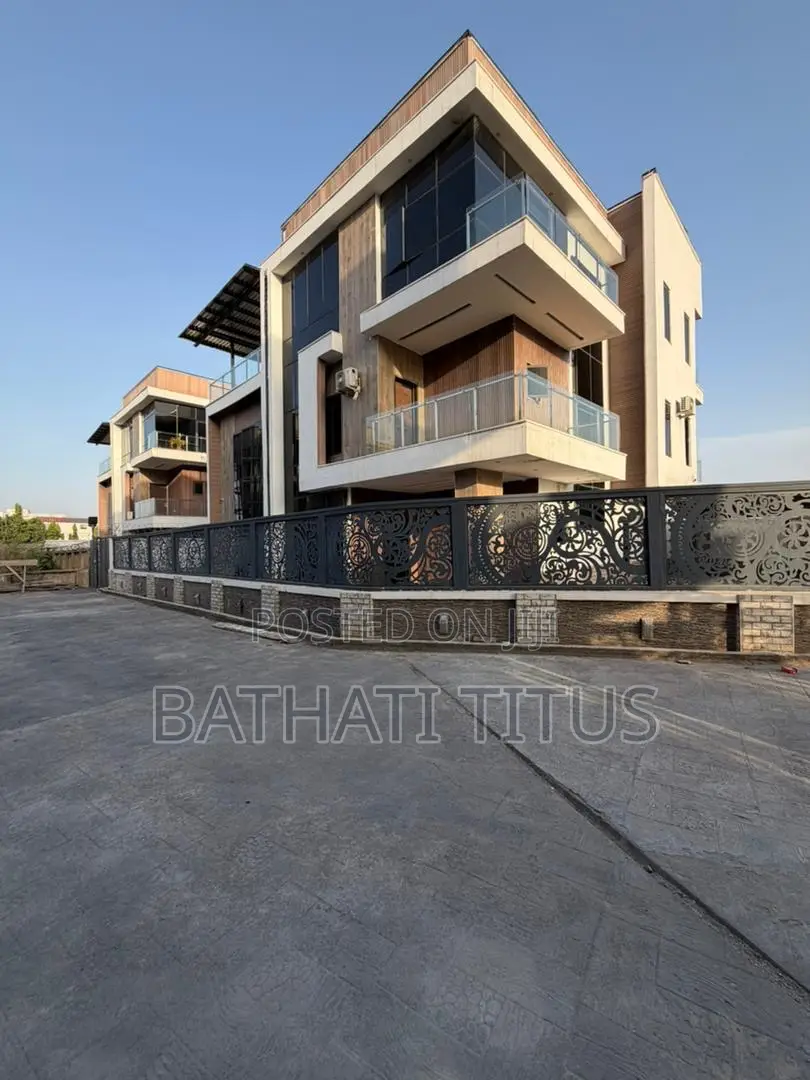 6bdrm Duplex in Guzape District for sale in Guzape District