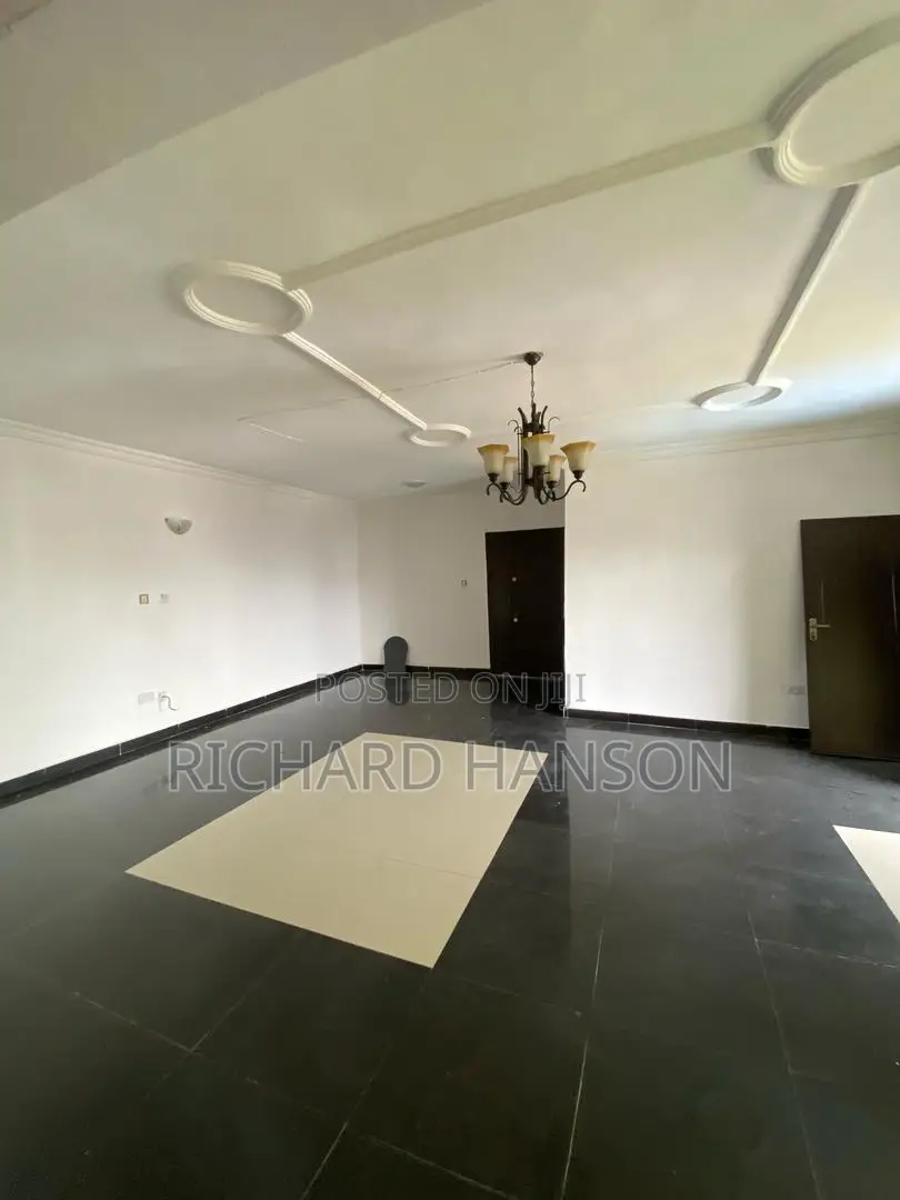3bdrm Apartment in Lekki Phase 1 for sale in Lekki Phase 1
