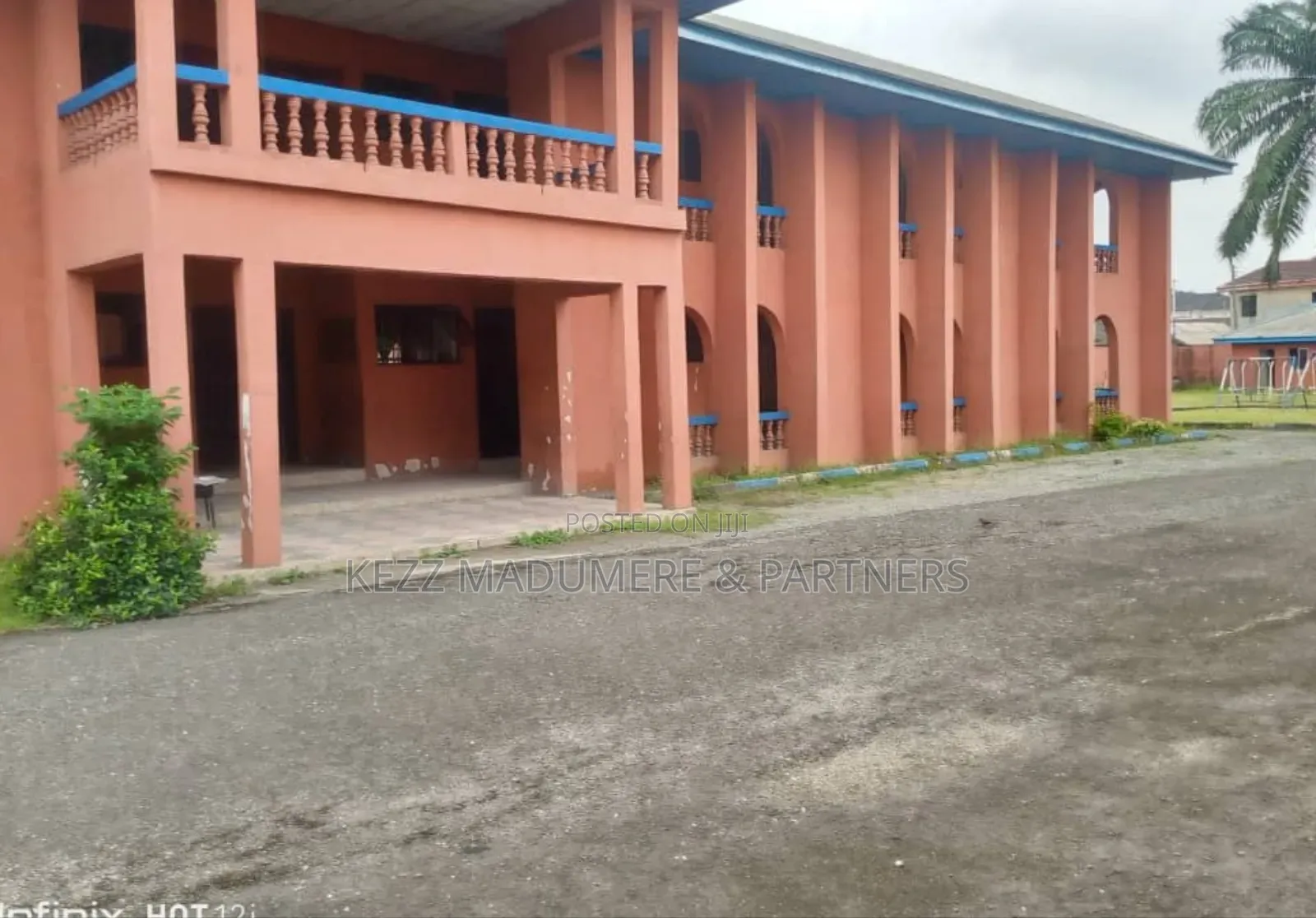 To Let / Lease : Functional Standard School Within City Center , Ph in Port-Harcourt