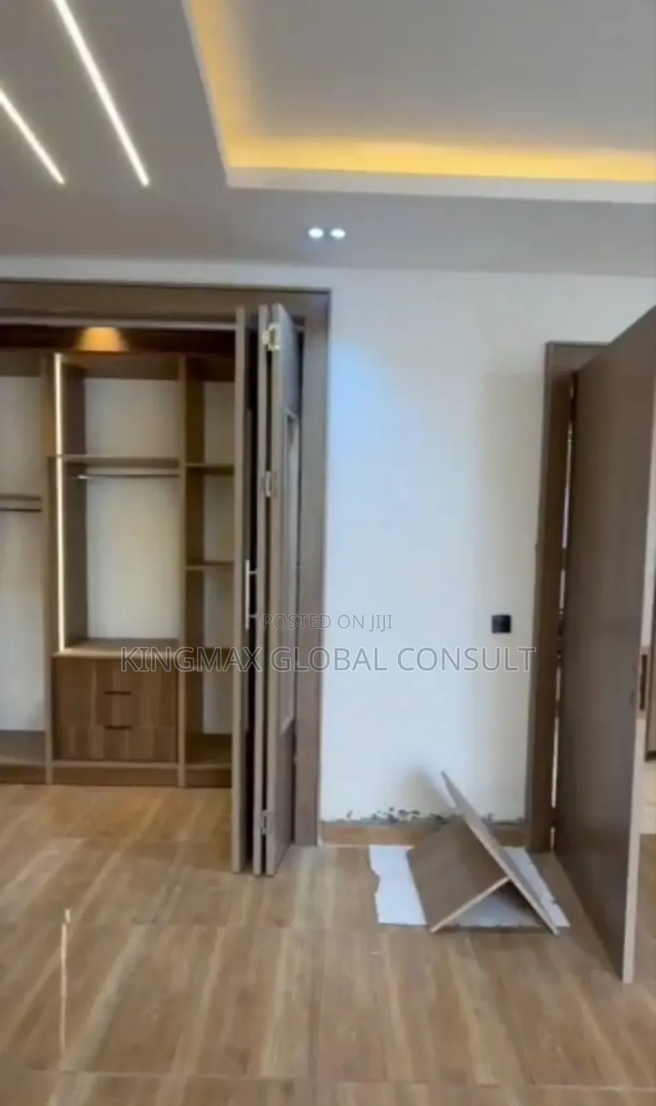 Commercial Property Of 3,900sqm - 4 Floor Office Complex in Jabi