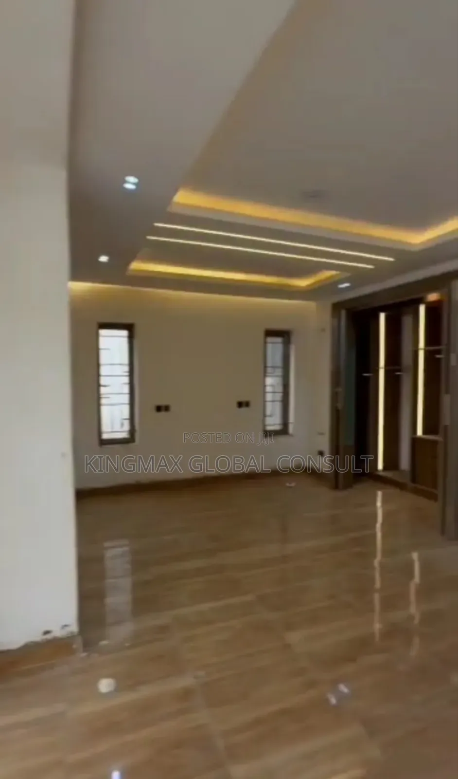 Commercial Property Of 3,900sqm - 4 Floor Office Complex in Jabi