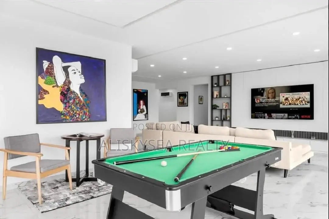 Luxury 3bedroom Victoria Island in Victoria Island