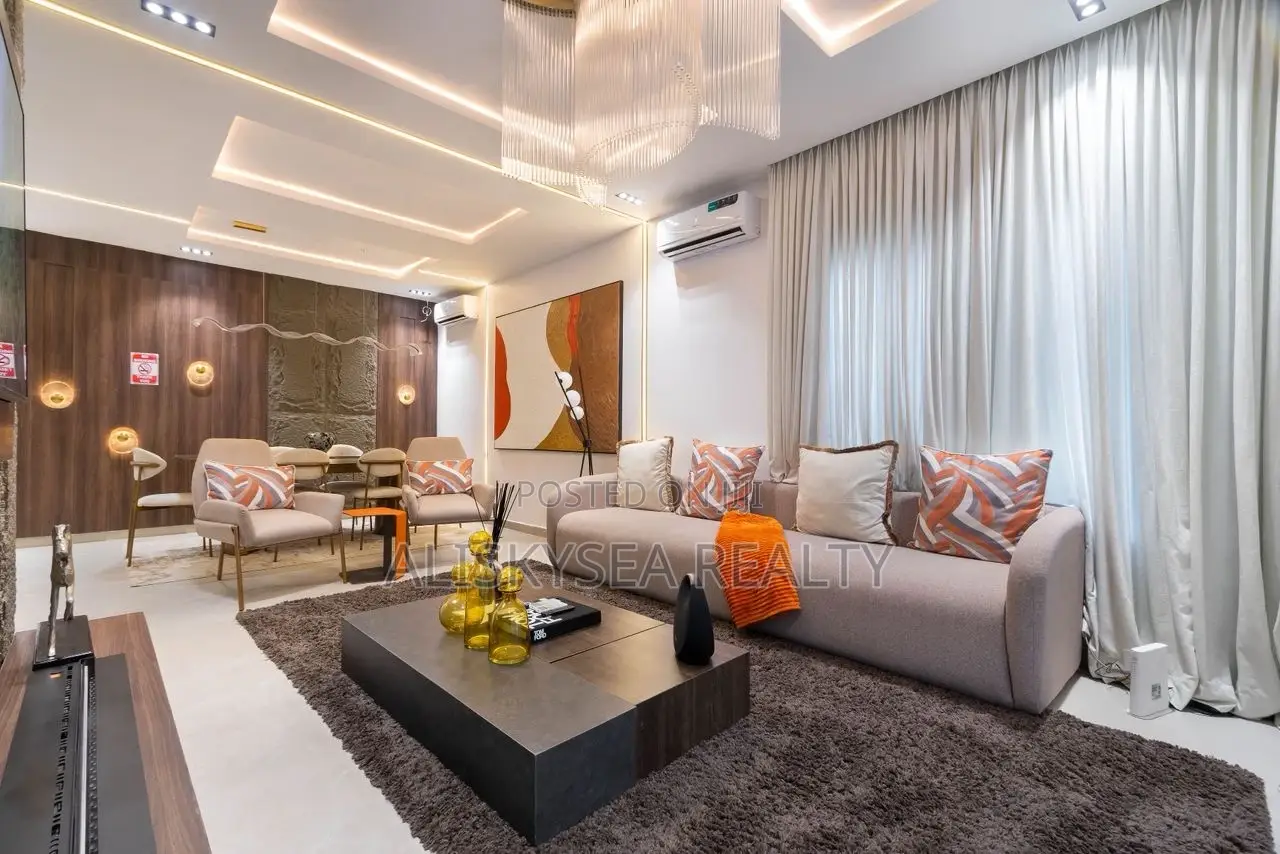 Luxury 4bedroom Apartment in Lekki Phase 1 in Lekki Phase 1