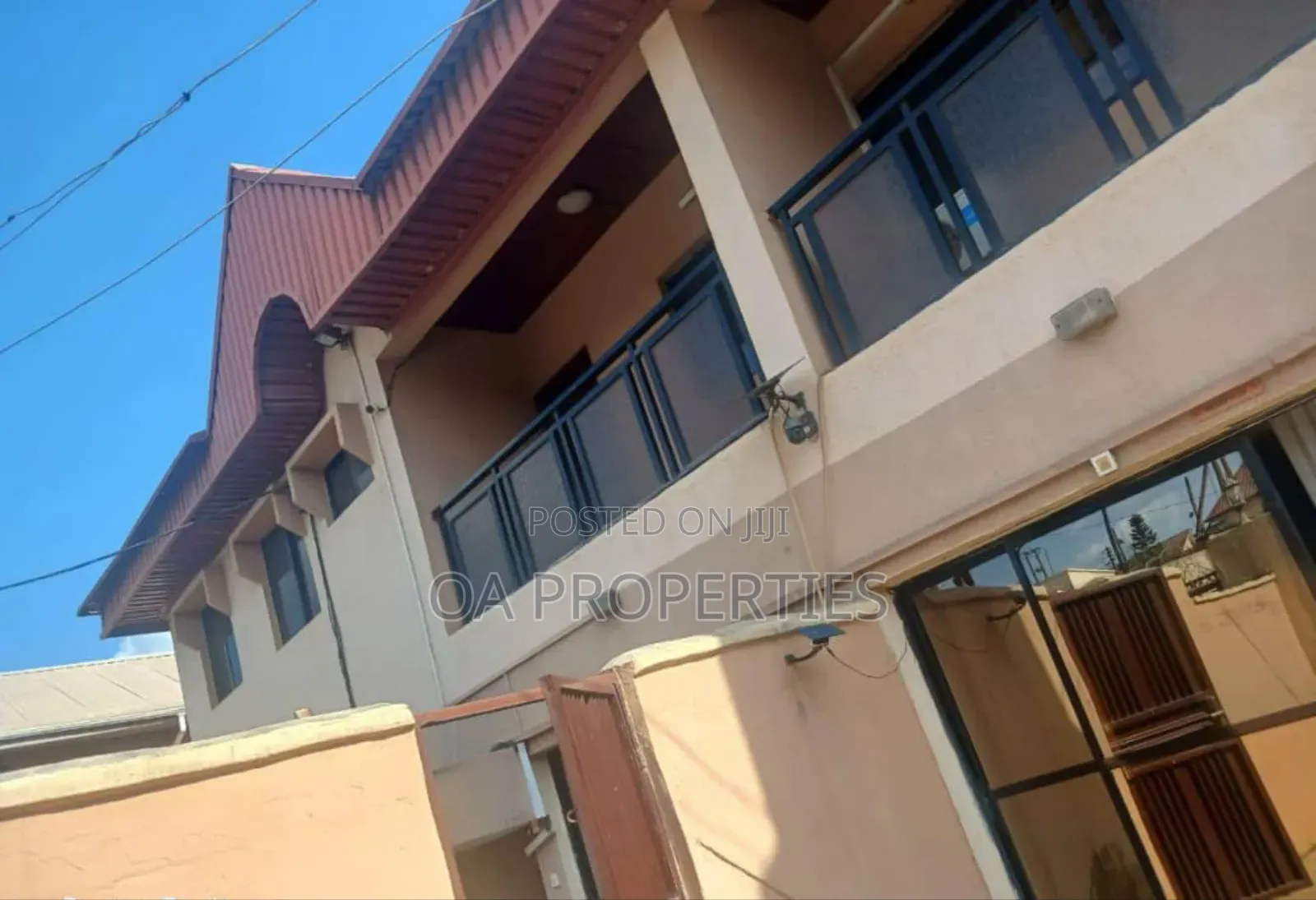 5 Bdrm Duplex Wit Offices Large Car Park At Adeyi, Old Bodija, Ibadan. in Ibadan