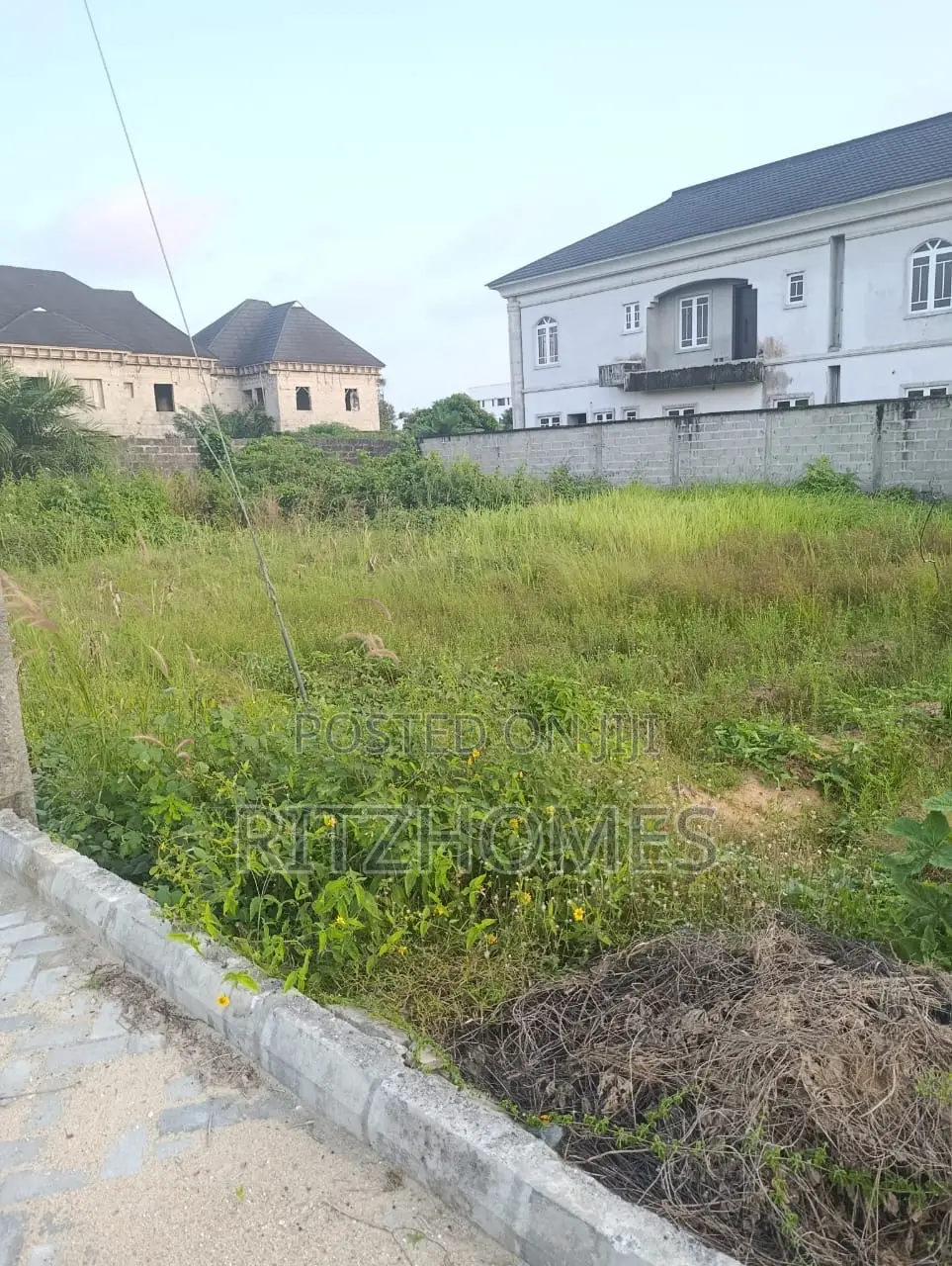 400sqm Land in Sangotedo