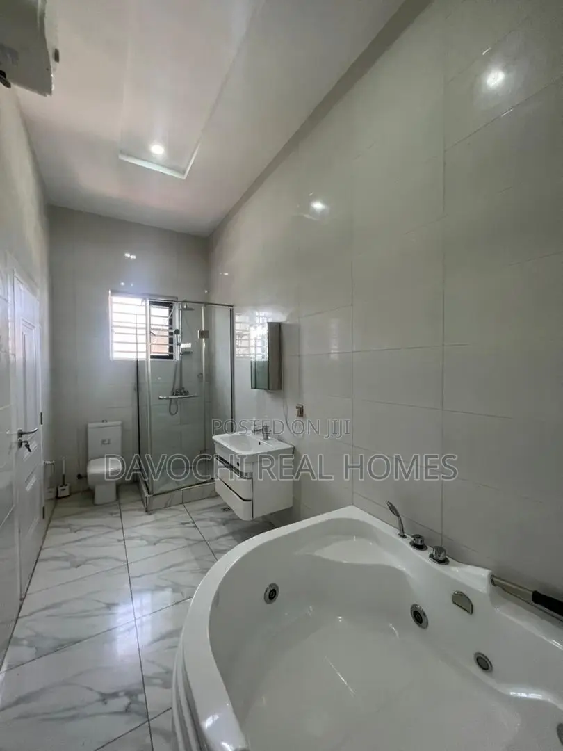 3bdrm Apartment in Old Ikoyi for rent in Old Ikoyi
