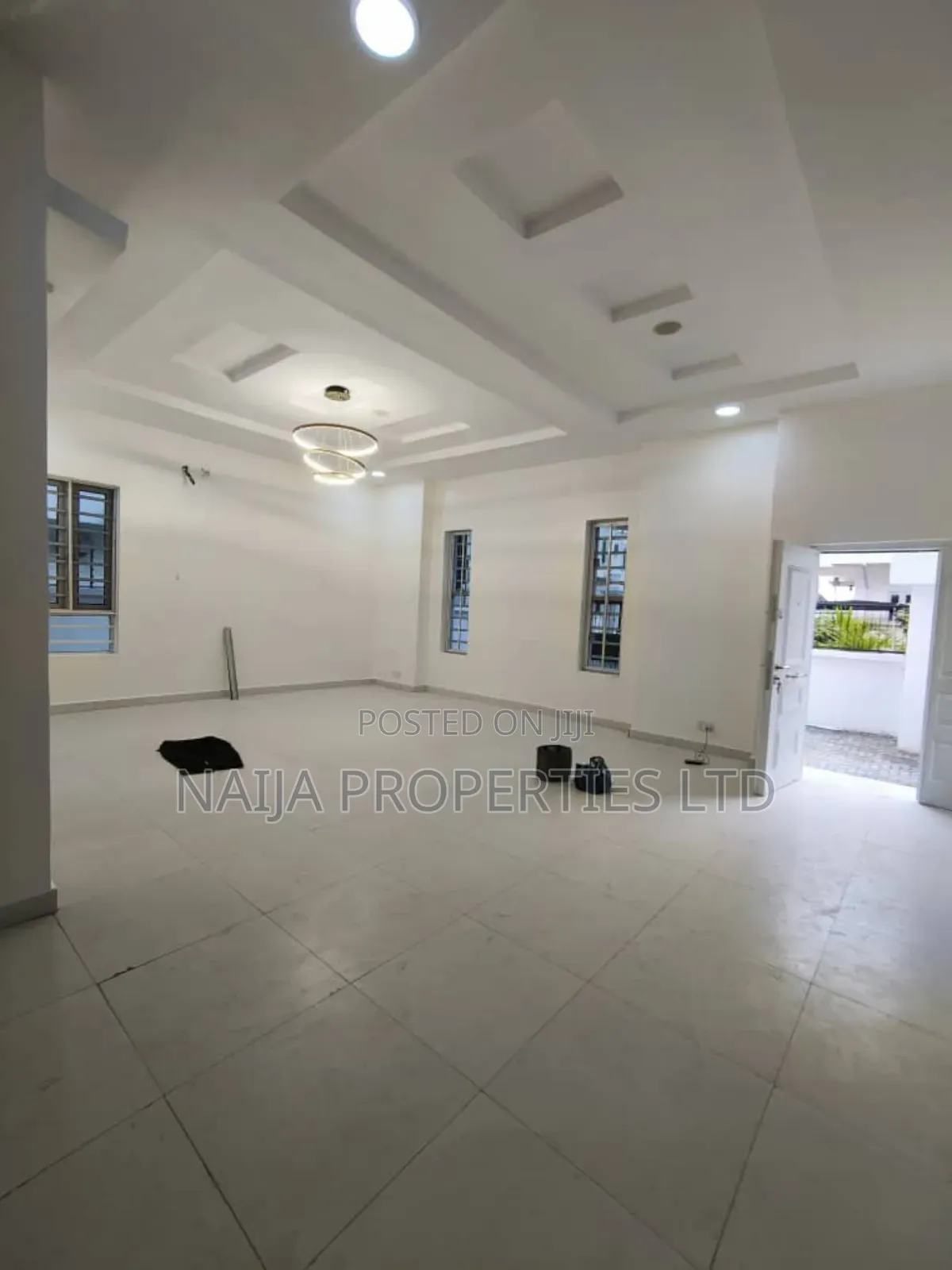 5bdrm Duplex in Chevron, Lekki for rent in Lekki