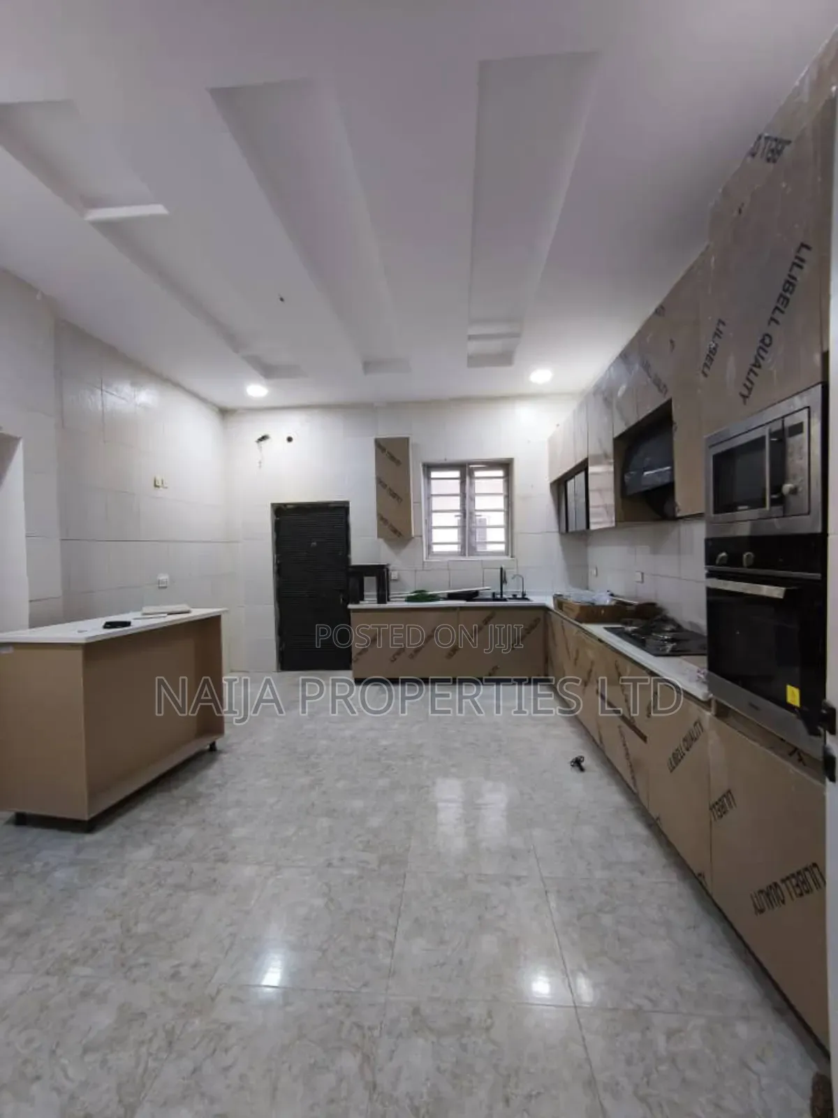 5bdrm Duplex in Chevron, Lekki for rent in Lekki