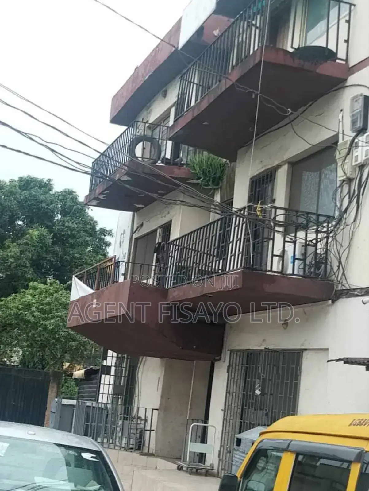 3bdrm Block of Flats in Computer Village for sale in Computer Village