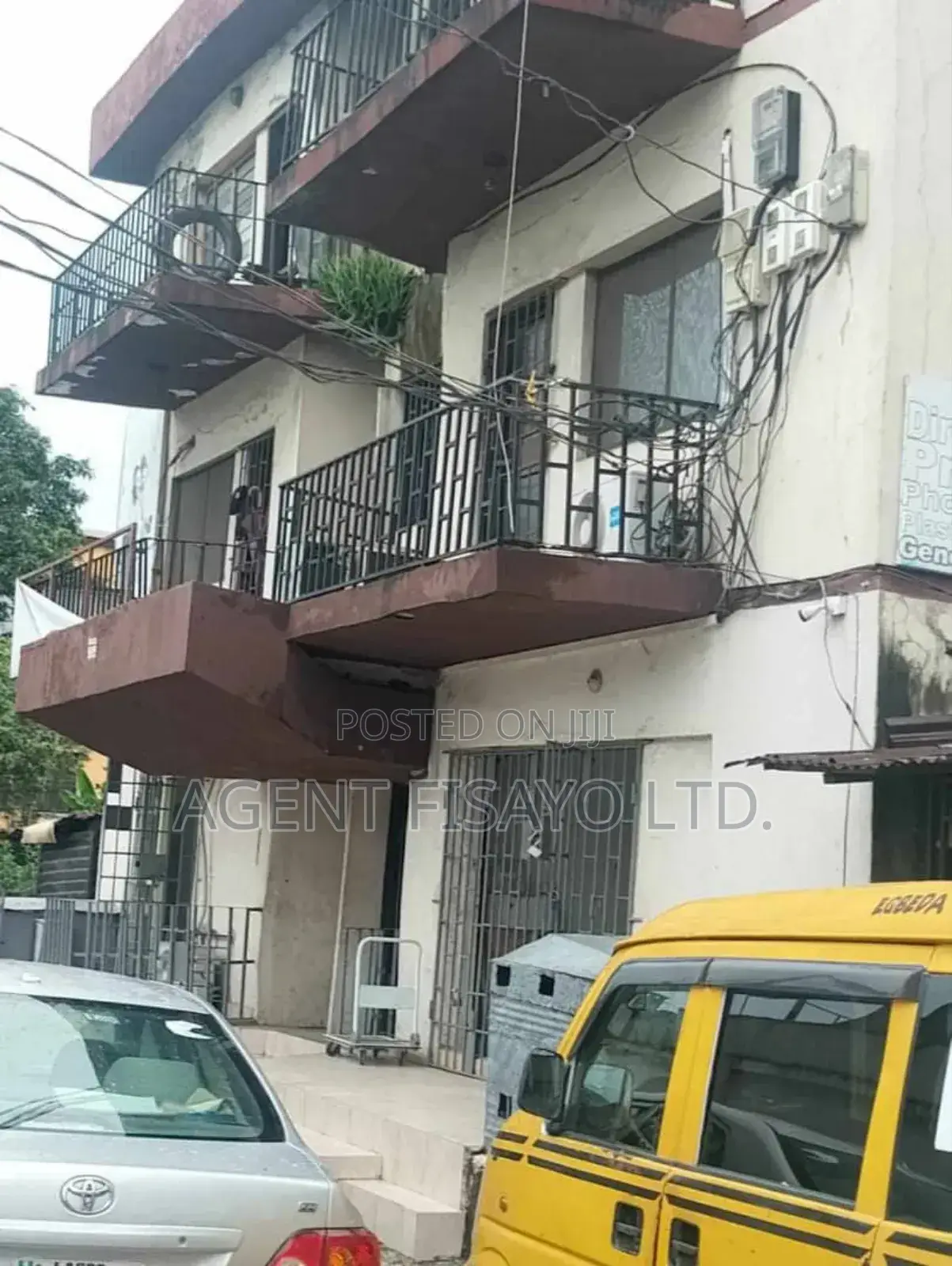 3bdrm Block of Flats in Computer Village for sale in Computer Village