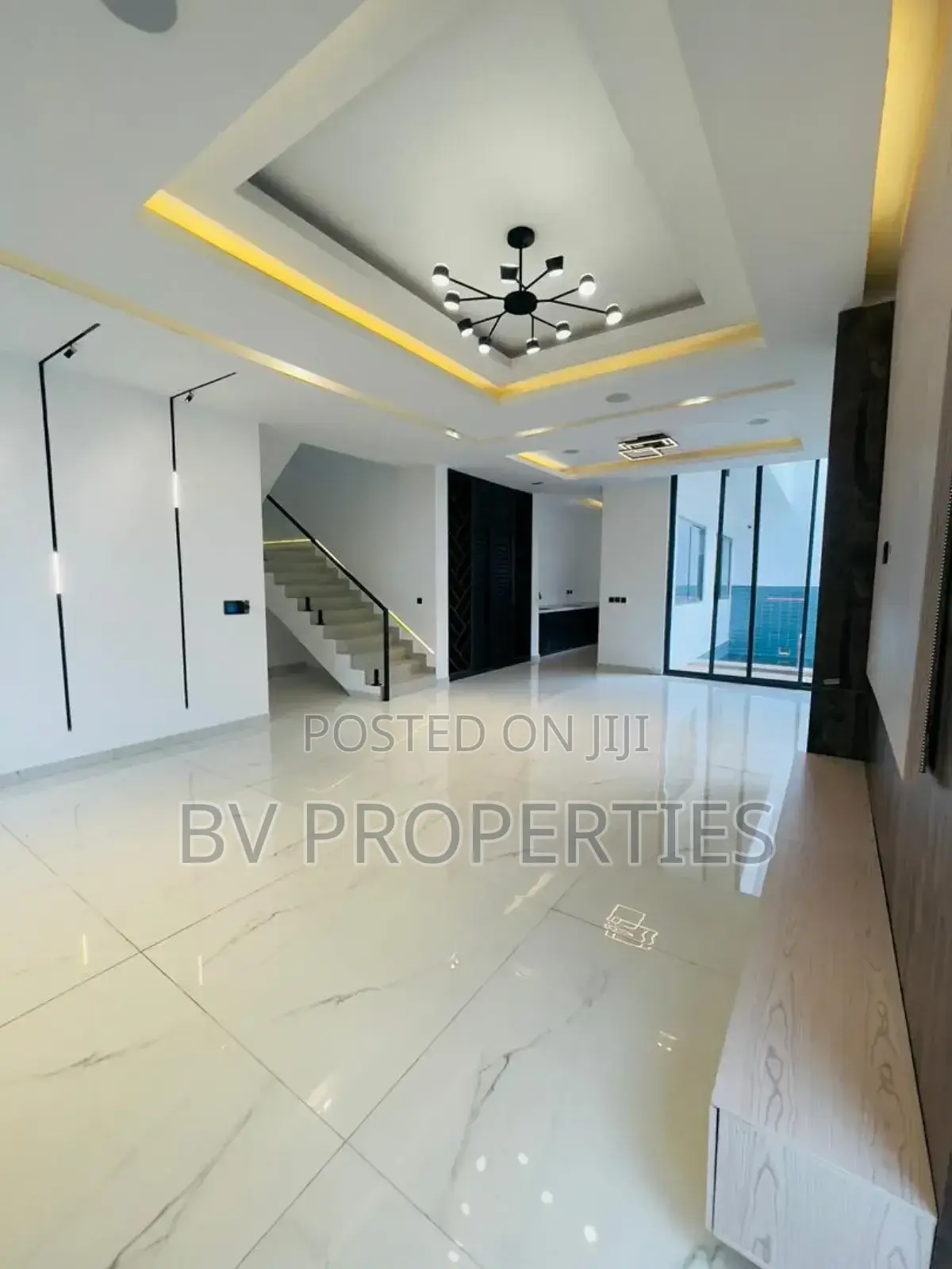 5bdrm Duplex in Ikate for sale in Ikate