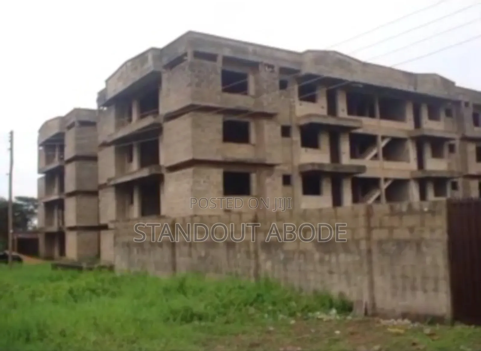 3bdrm Block of Flats in On A Close Street In, Alakuko for sale in Alakuko