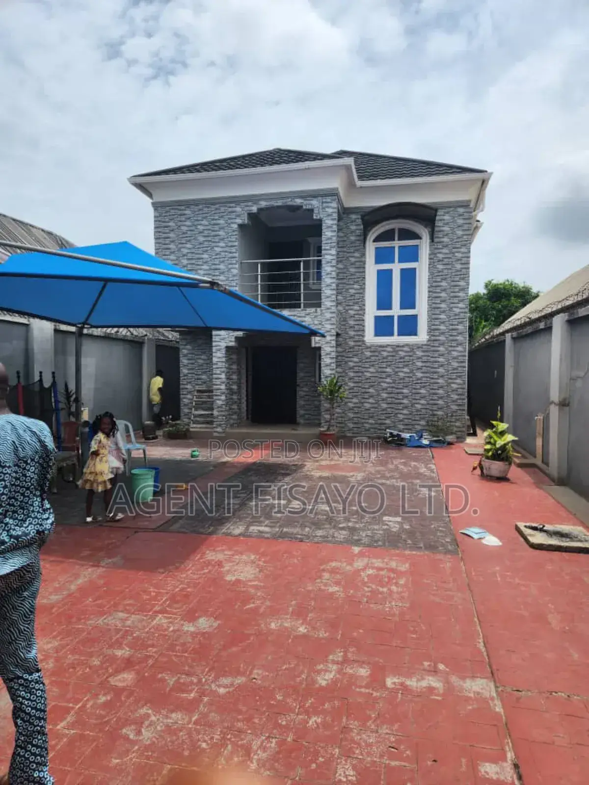 Furnished 5bdrm Duplex in Igbogbo for sale in Igbogbo