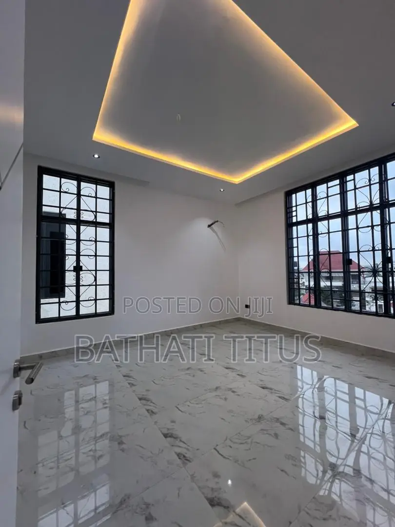 6bdrm Duplex in Katampe Extension for sale in Katampe Extension