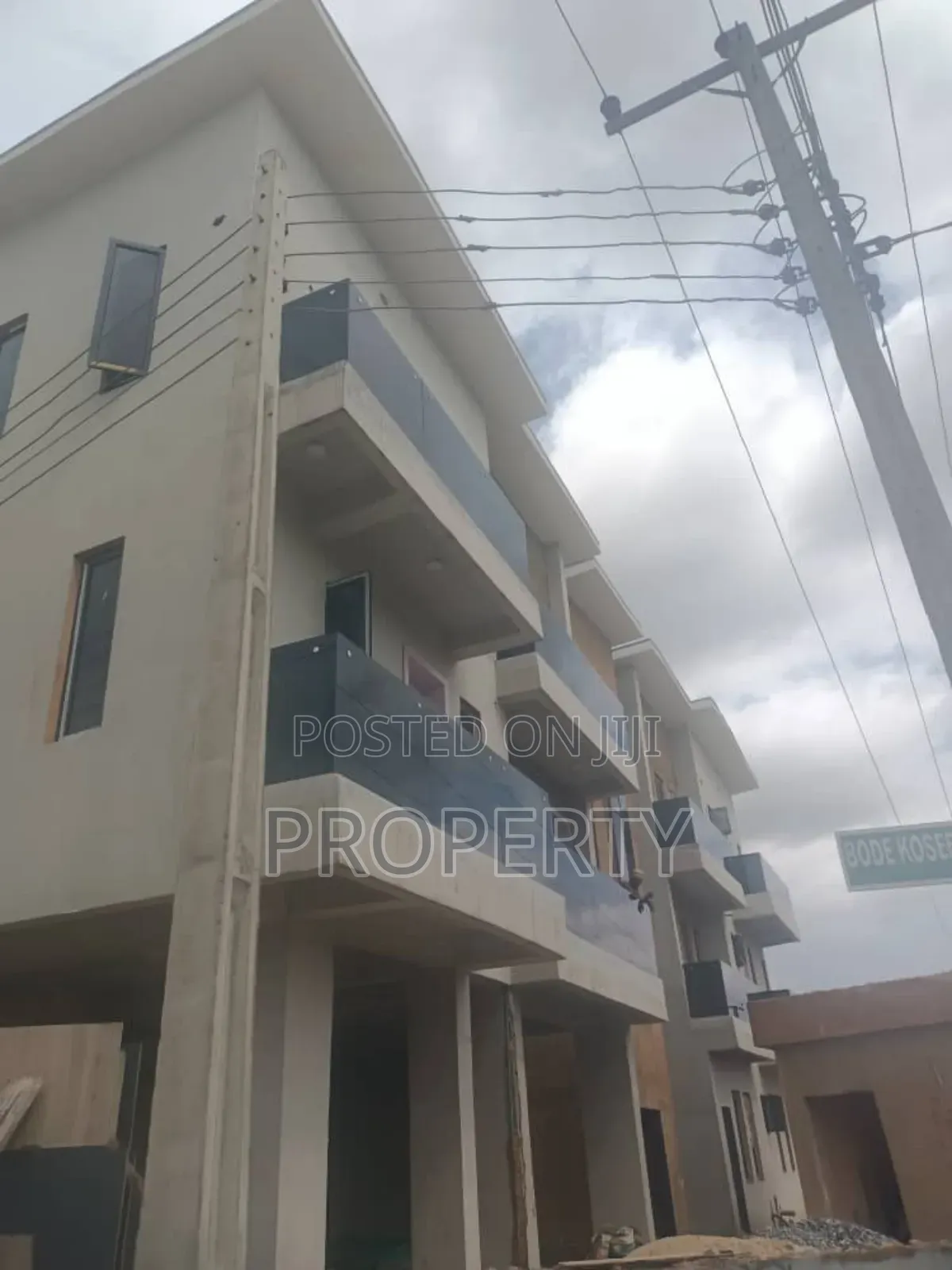 3bdrm Apartment in Opebi for sale in Opebi