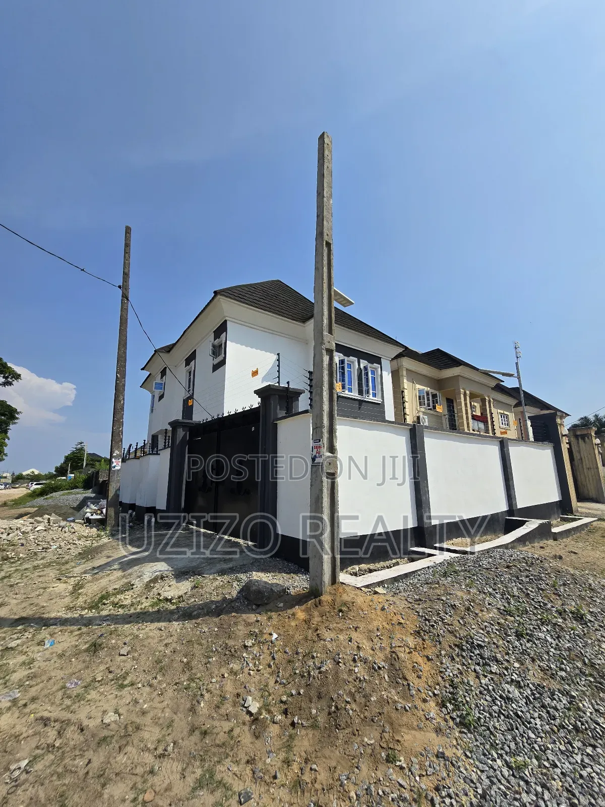 Furnished 4bdrm Duplex in Ogunfayo, Awoyaya for sale in Awoyaya