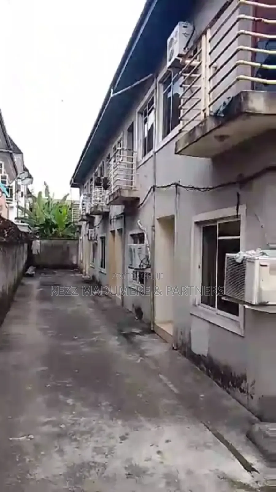 10bdrm Duplex in Gated Estate, Sars for sale in Port-Harcourt