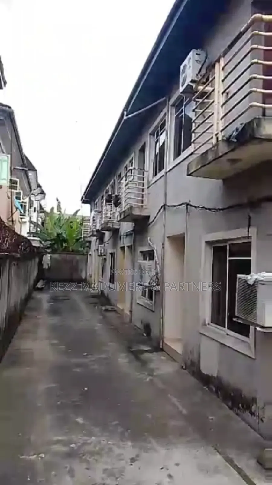 10bdrm Duplex in Gated Estate, Sars for sale in Port-Harcourt