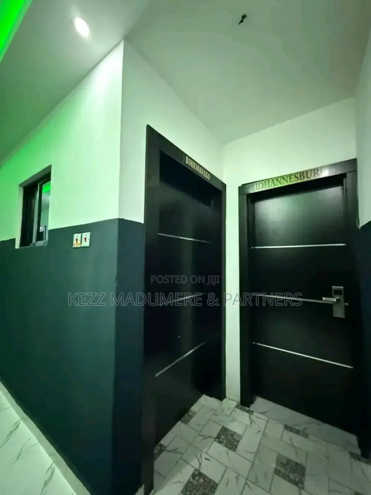 For Sale : Functional Club Lounge in Port Harcourt in Port-Harcourt