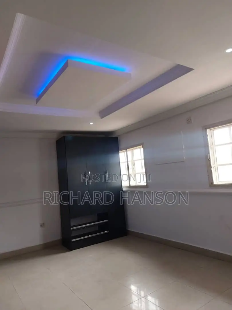3bdrm Maisonette in Lekki Phase 1 for rent in Lekki Phase 1