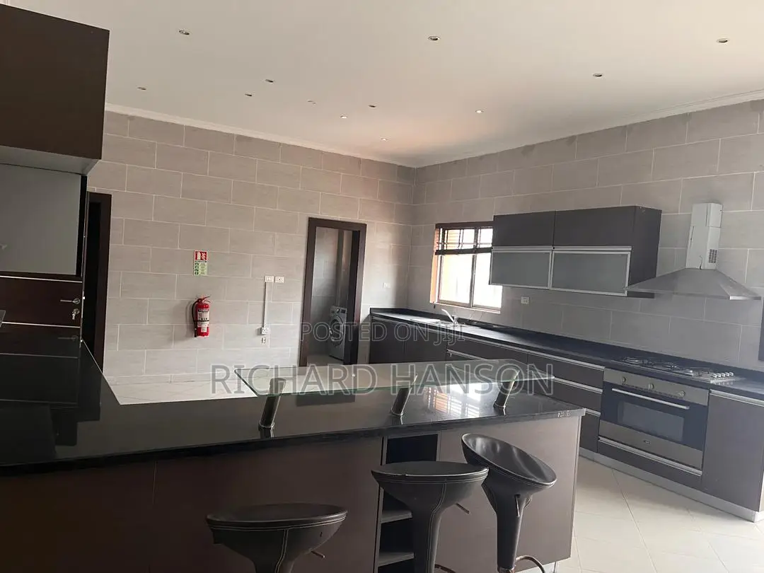 3bdrm Apartment in Victoria Island Extension for rent in Victoria Island Extension