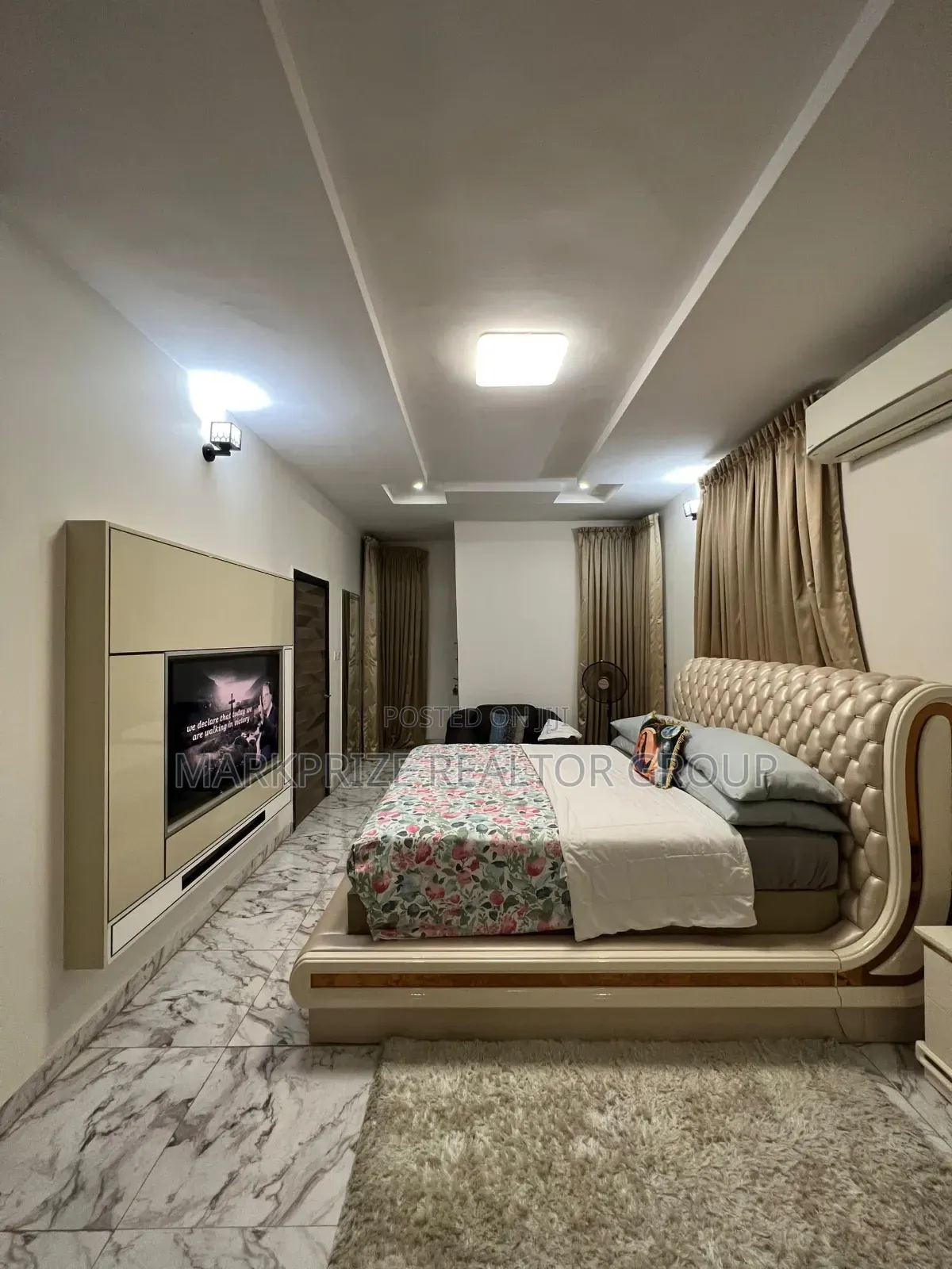 4bdrm Duplex in Chevron for sale in Chevron